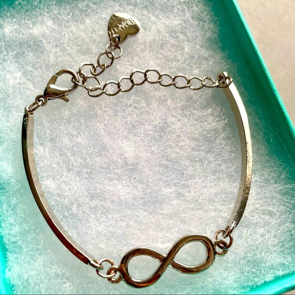 Infinity Chain Bracelet - Picture 2 of 2